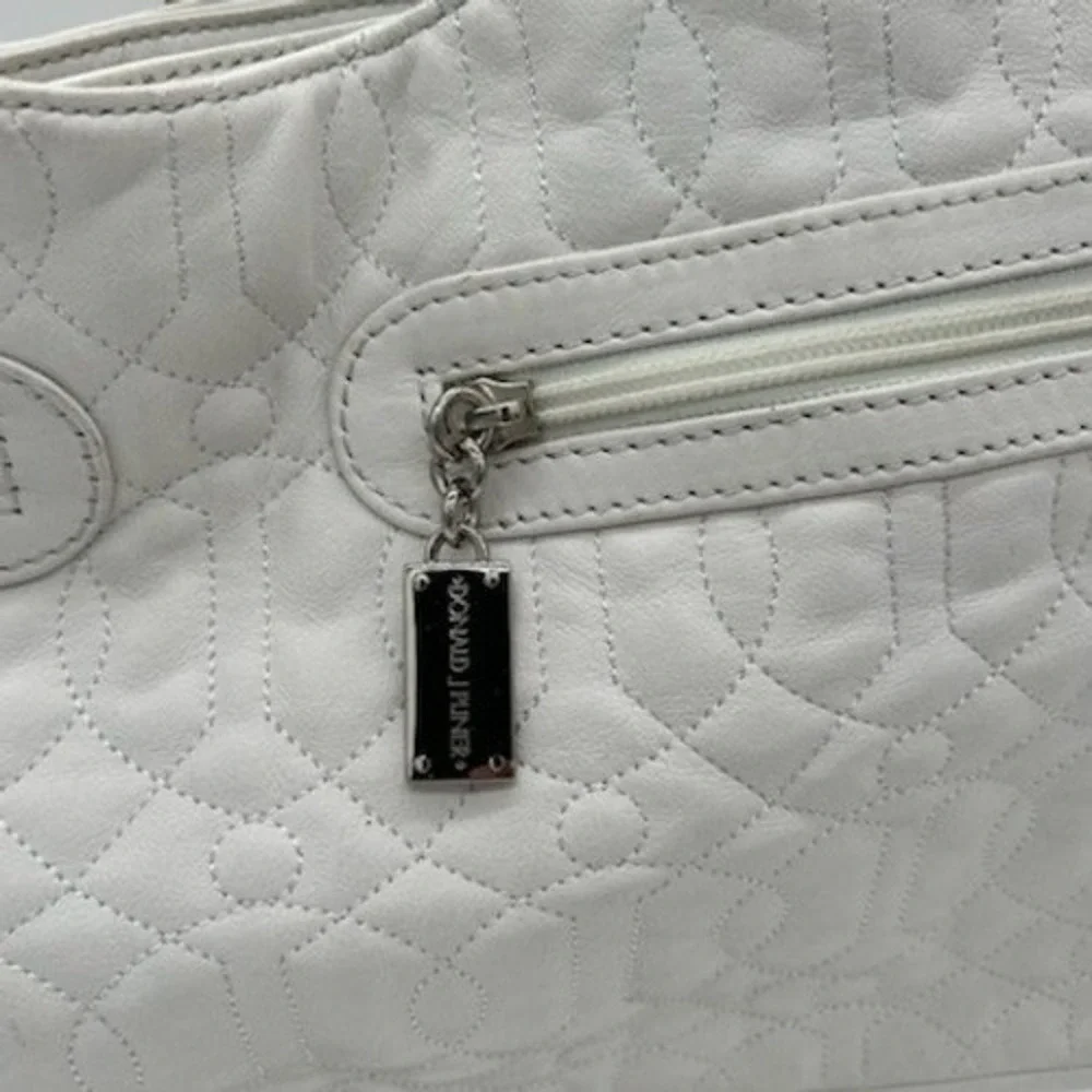Donald J Pliner Hobo Bag Women's White Quilted Leather Zip Pockets Purse